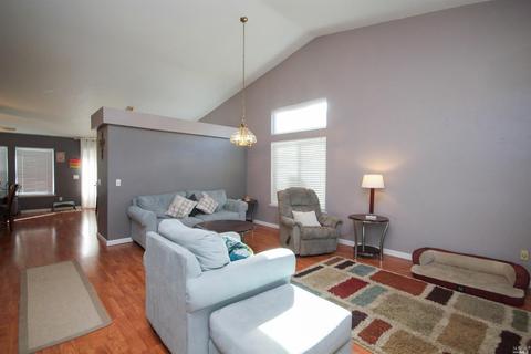 870 Green Dr, Dixon, CA 95620 photo 4