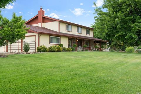 3941 Skyhawk Ln, Vacaville, CA 95688 photo 3