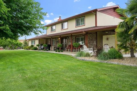 3941 Skyhawk Ln, Vacaville, CA 95688 photo 2