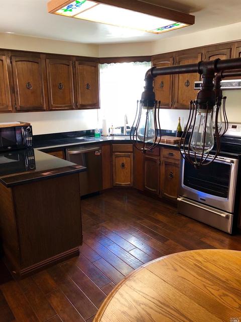 215 Viewmont Ave, Vallejo, CA 94590 photo 3