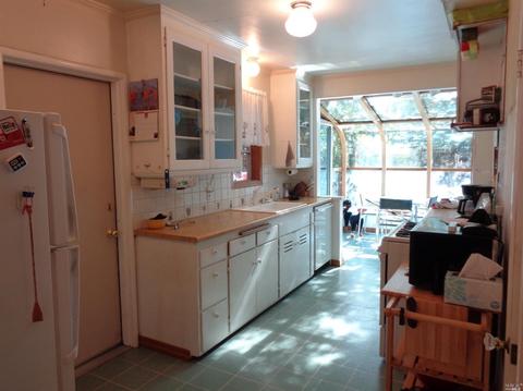 215 Fleming Ave, Vallejo, CA 94590 photo 9