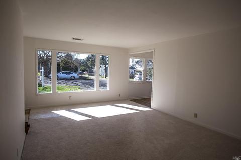 442 Reis Ave, Vallejo, CA 94591 photo 3
