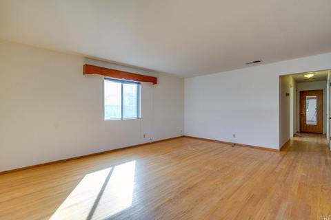 331 San Jose St, Fairfield, CA 94533 photo 4