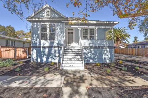 1670 E St, Napa, CA 94559 photo 1