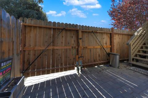 822 E 5th St, Benicia, CA 94510 photo 25