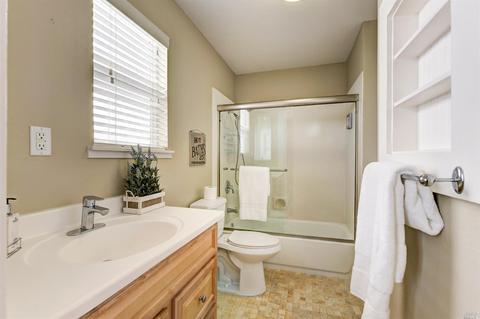 822 E 5th St, Benicia, CA 94510 photo 20