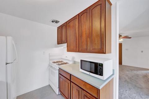 307 E Wyoming St, Fairfield, CA 94533 photo 9