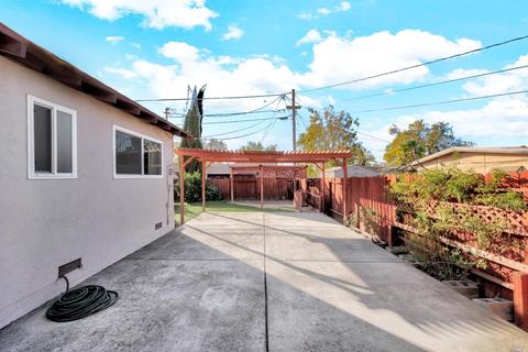 307 E Wyoming St, Fairfield, CA 94533 photo 24