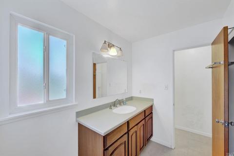 307 E Wyoming St, Fairfield, CA 94533 photo 20