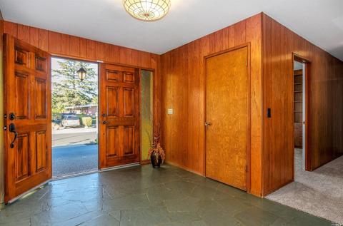 211 Franciscan Dr, Vallejo, CA 94589 photo 9