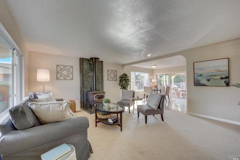 8485 Loretto Ave, Cotati, CA 94931 photo 2