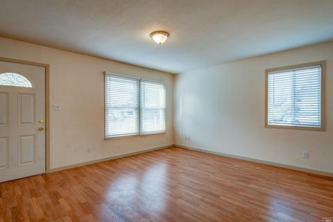 2901 Estates Ave, Pinole, CA 94564 photo 2