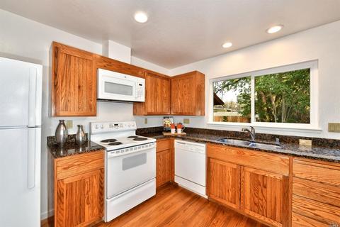 126 Brookside Dr, Cloverdale, CA 95425 photo 19