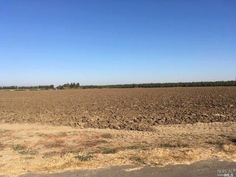 9113 Olmo Ln, Dixon, CA 95620 photo 1