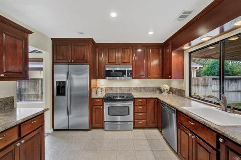 618 Hawk Dr, Vacaville, CA 95687 photo 21