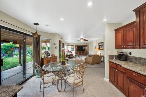 618 Hawk Dr, Vacaville, CA 95687 photo 17