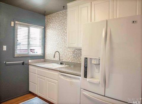 224 Ebbetts Pass Rd, Vallejo, CA 94589 photo 4
