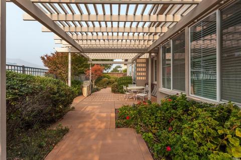 1791 Landmark Dr, Vallejo, CA 94591 photo 2