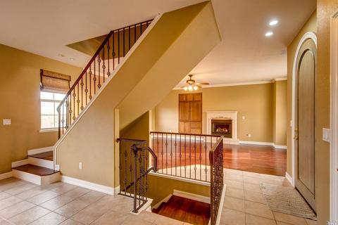 6032 Claret Ct, Vallejo, CA 94591 photo 4