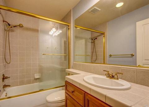 6032 Claret Ct, Vallejo, CA 94591 photo 25