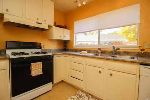 1758 York St, Fairfield, CA 94533 photo 28
