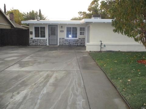 1055 Harding St, Fairfield, CA 94533 photo 3