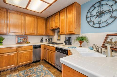334 E 2nd St, Benicia, CA 94510 photo 13