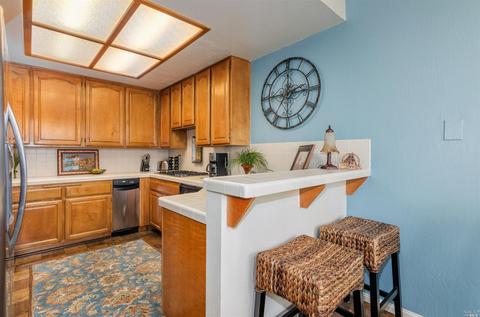 334 E 2nd St, Benicia, CA 94510 photo 12