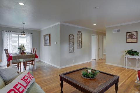 212 Taft Way, Vallejo, CA 94591 photo 4