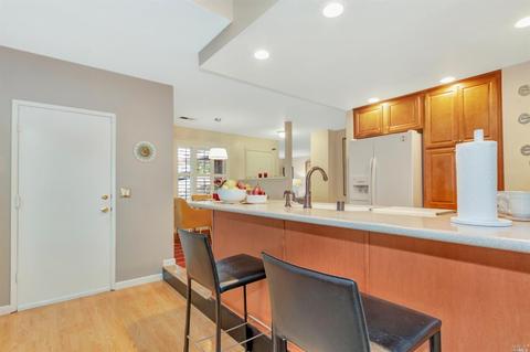 106 Oleander Ct, Vallejo, CA 94591 photo 10