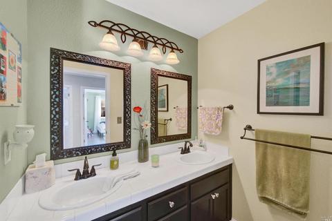 347 Bald Eagle Dr, Vacaville, CA 95688 photo 17