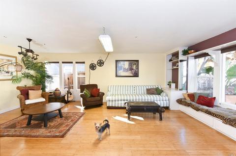 3 Capitola Ct, Napa, CA 94559 photo 2