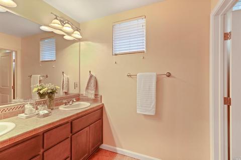 105 Willowbend Ct, Napa, CA 94559 photo 30