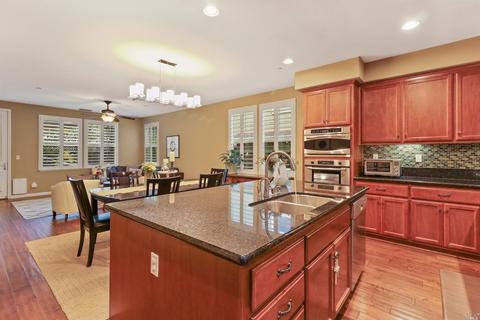 105 Willowbend Ct, Napa, CA 94559 photo 10