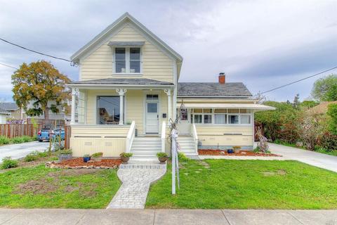 241 Edith St, Petaluma, CA 94952 photo 1