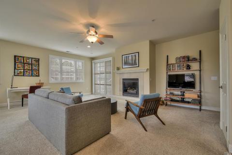 192 Johnson St, Windsor, CA 95492 photo 3