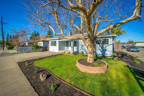 1198 Whitney Ave, Napa, CA 94559 photo 3