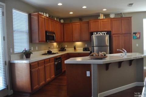 630 Peridot Pl, Fairfield, CA 94534 photo 5