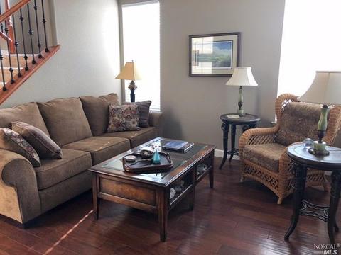 630 Peridot Pl, Fairfield, CA 94534 photo 4