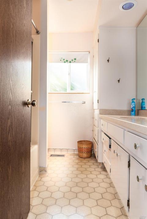 705 Willow Ave, Ukiah, CA 95482 photo 30