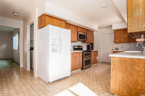 705 Willow Ave, Ukiah, CA 95482 photo 15