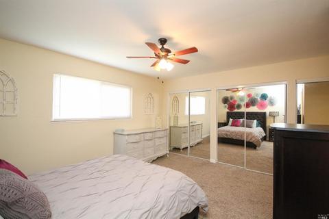 257 Edwin Dr, Vacaville, CA 95687 photo 23