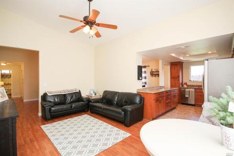 257 Edwin Dr, Vacaville, CA 95687 photo 15