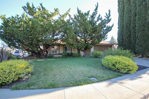 257 Edwin Dr, Vacaville, CA 95687 photo 2