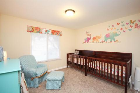 257 Edwin Dr, Vacaville, CA 95687 photo 16