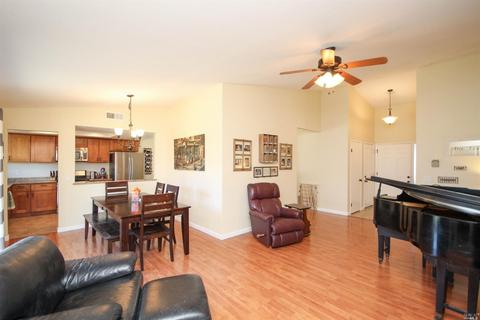 257 Edwin Dr, Vacaville, CA 95687 photo 7