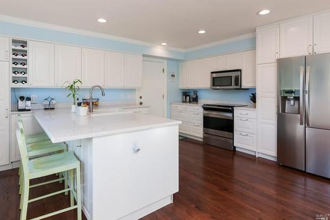 55 Taurus Dr, Novato, CA 94947 photo 4