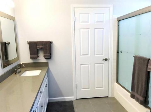 105 Brianne Ct, Windsor, CA 95492 photo 11