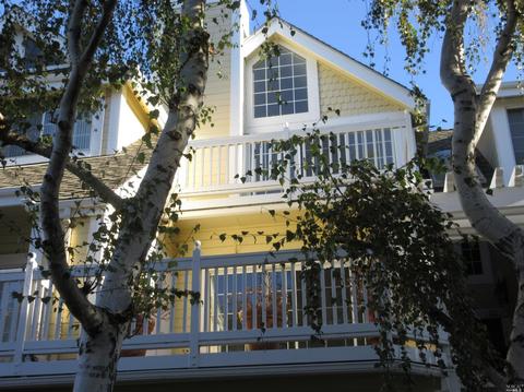 306 E 2nd St, Benicia, CA 94510 photo 1