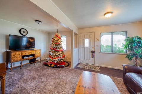 841 Dora Ave, Ukiah, CA 95482 photo 6